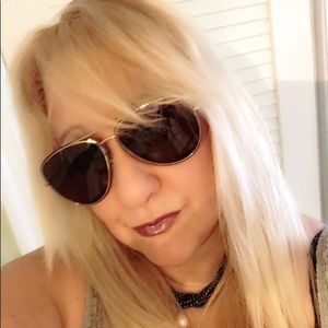 Meet your Posher, Alison